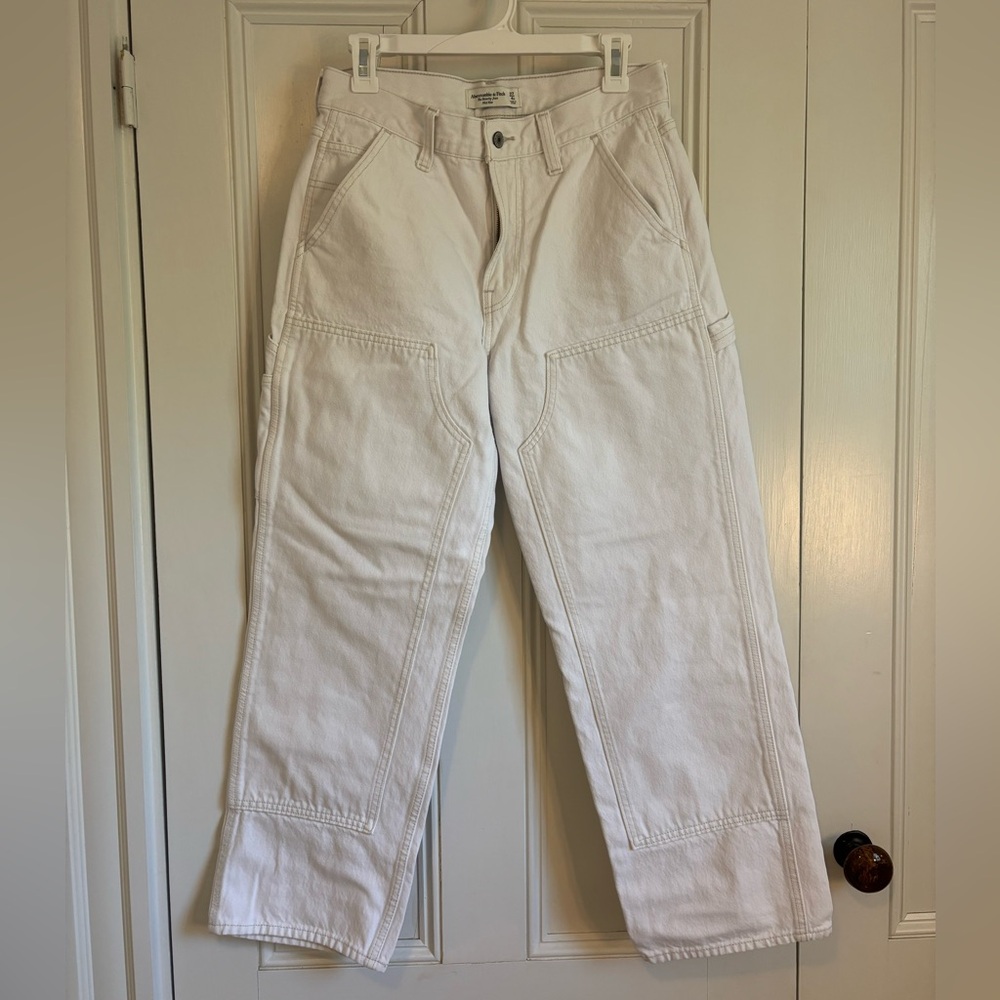 Abercrombie & Fitch Off-White Mid Rise Slouchy Carpenter Style Jeans